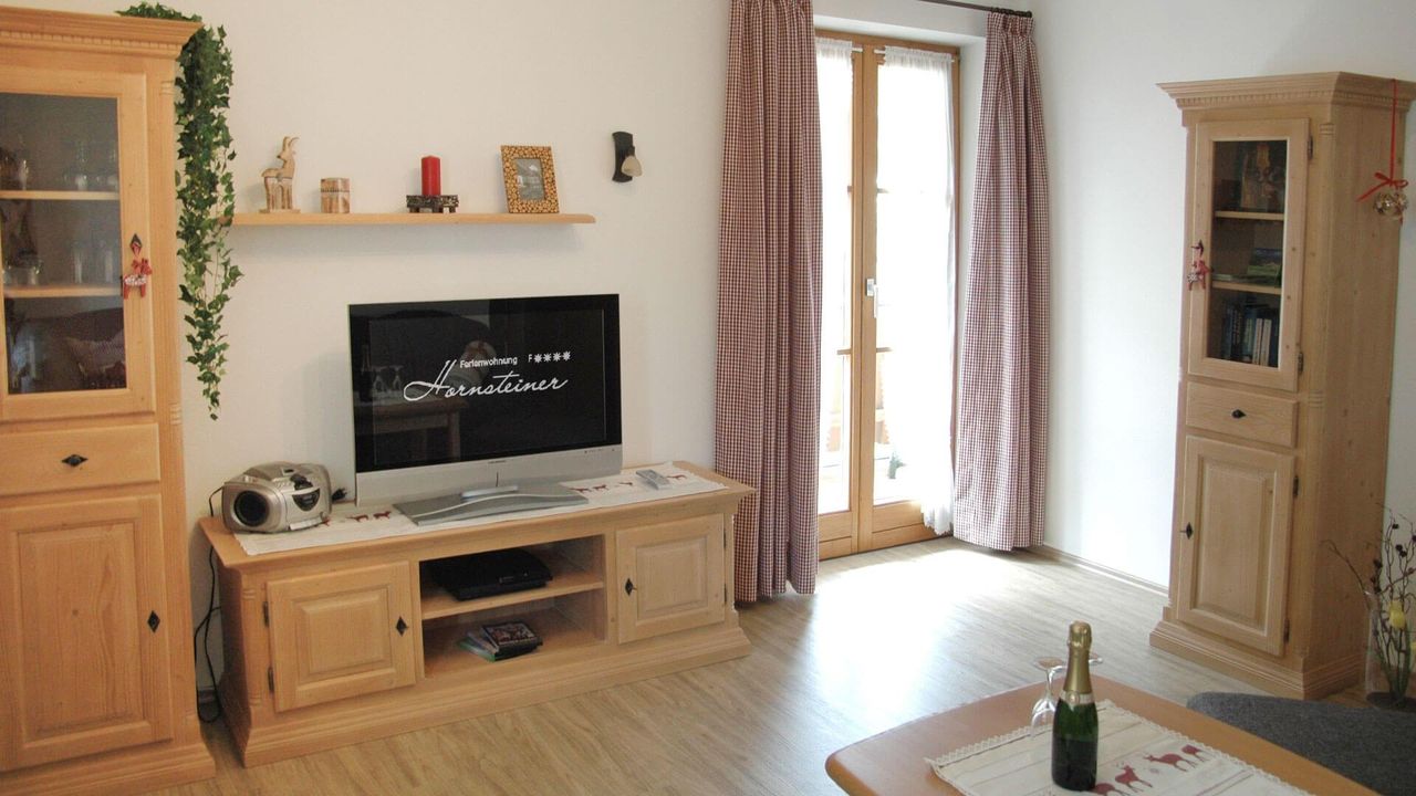 Wohnzimmer - Ansicht 1 Wohnzimmer - Ansicht 1